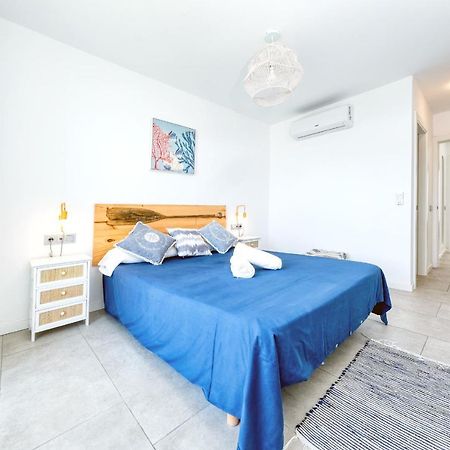 La Marinera House-Near The Beach, Fast Wifi, Air-Con On Main Bedroom And Sat Tv Плайя-Бланка Екстер'єр фото
